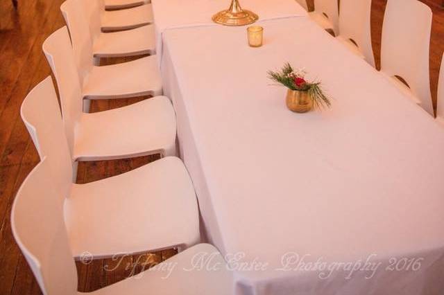 Head table setting