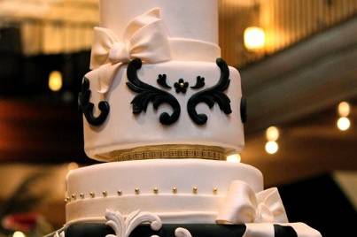 Black and white four tiered cake