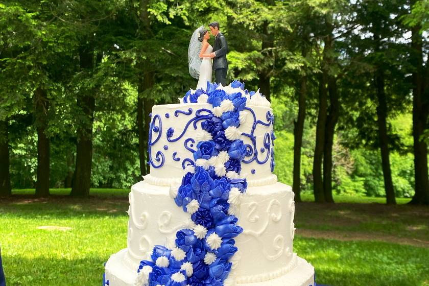 Styrofoam display cake