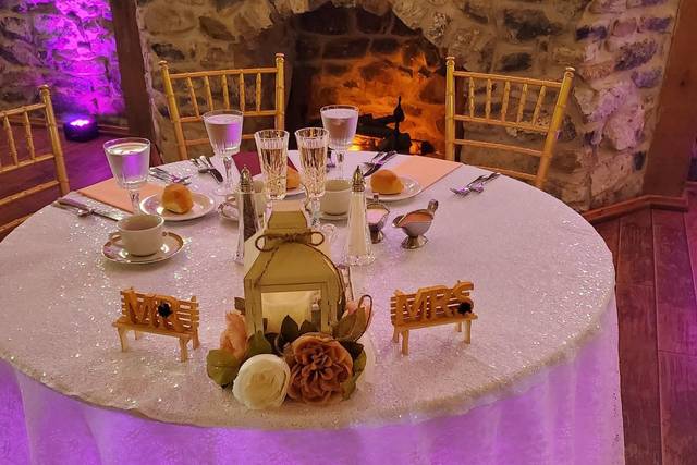 Sweetheart table