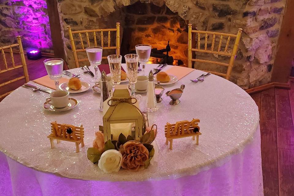 Sweetheart table
