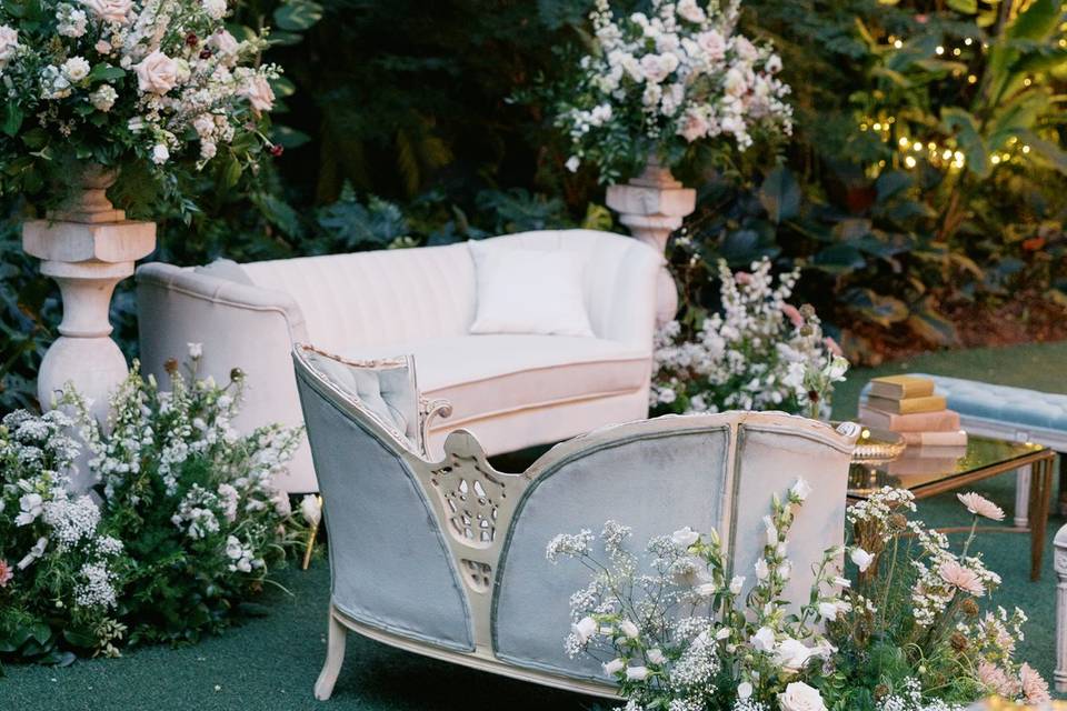 Lounge Florals