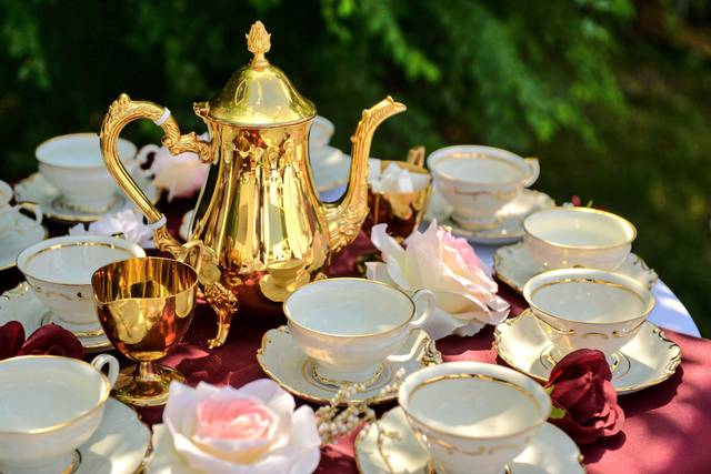 Gold tea setup