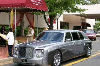 Royal Limousine