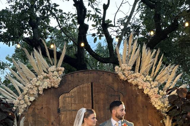 Nude boho Ceremony