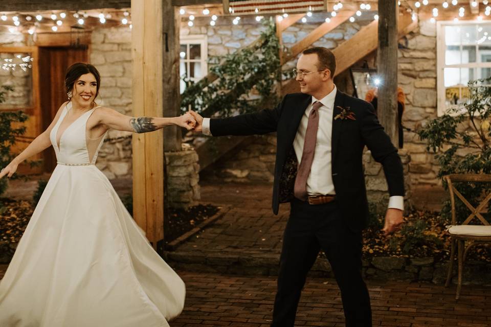 First dance goals, Brett & Jes