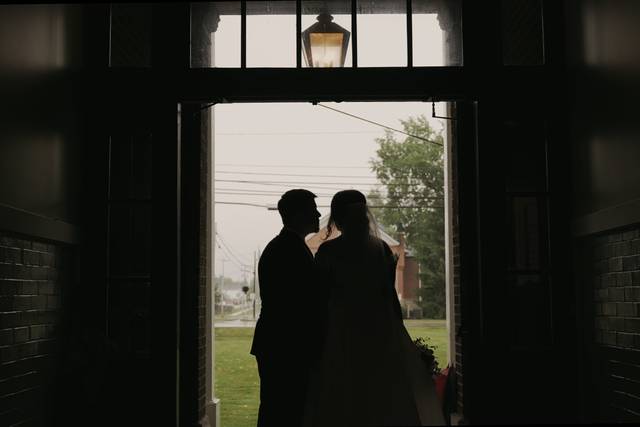 Couple Rain Shilloutette