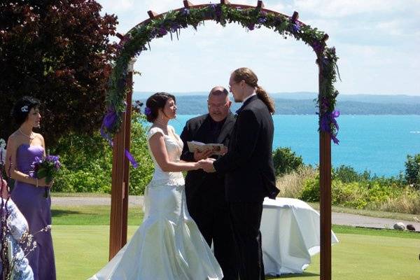 Destination Weddings of Michigan.....Michigan's Best Award-winning Wedding Officiant