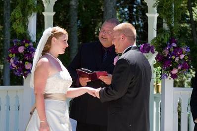 Destination Weddings of Michigan.....Michigan's Best Award-winning Wedding Officiant