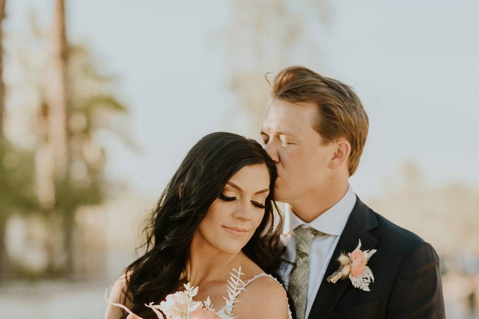 Bride and groom Palm Springs