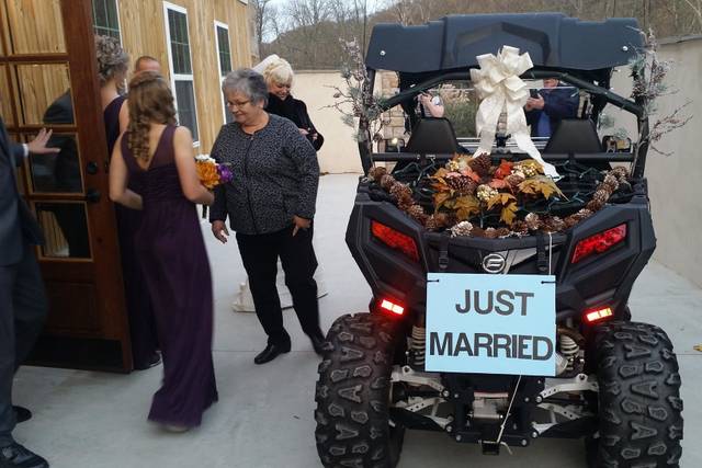 Wedding Carrier