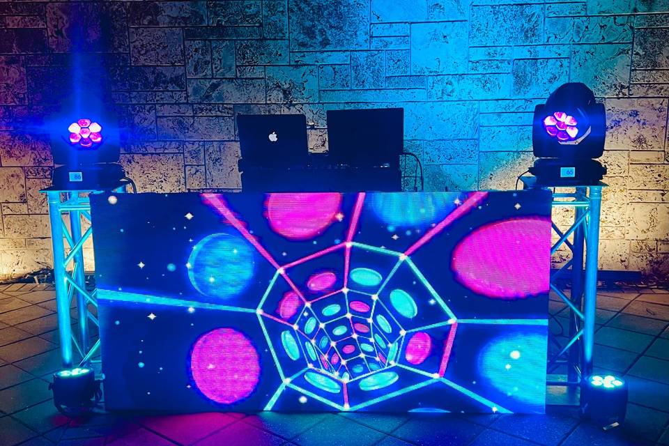 Silver DJ set
