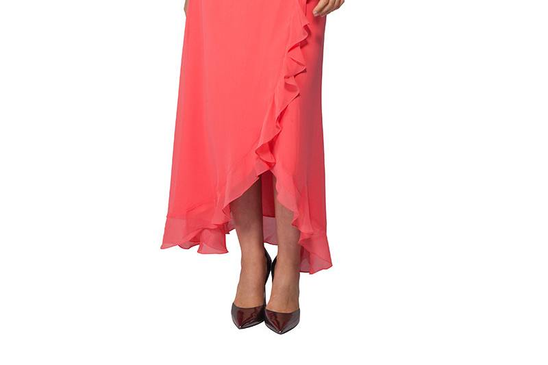 Kelli Skirt Featuring an elegantly cascading ruffle, this straight wrap skirt can easily transition from brunch to a evening stroll on the beach. Variety of colors available