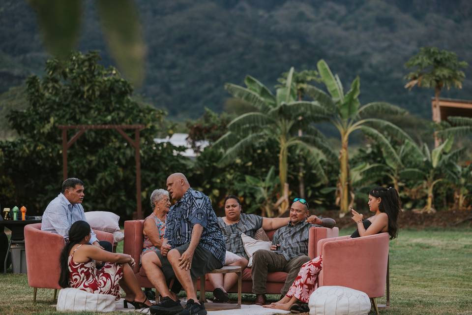 Kila ohana loungin'