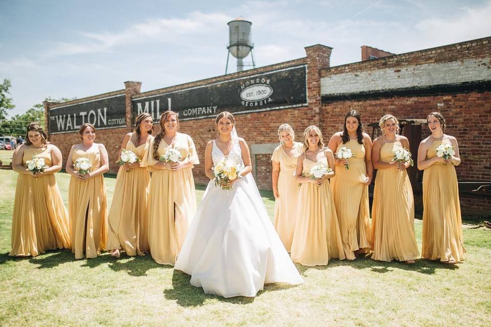 Bridal party group photo