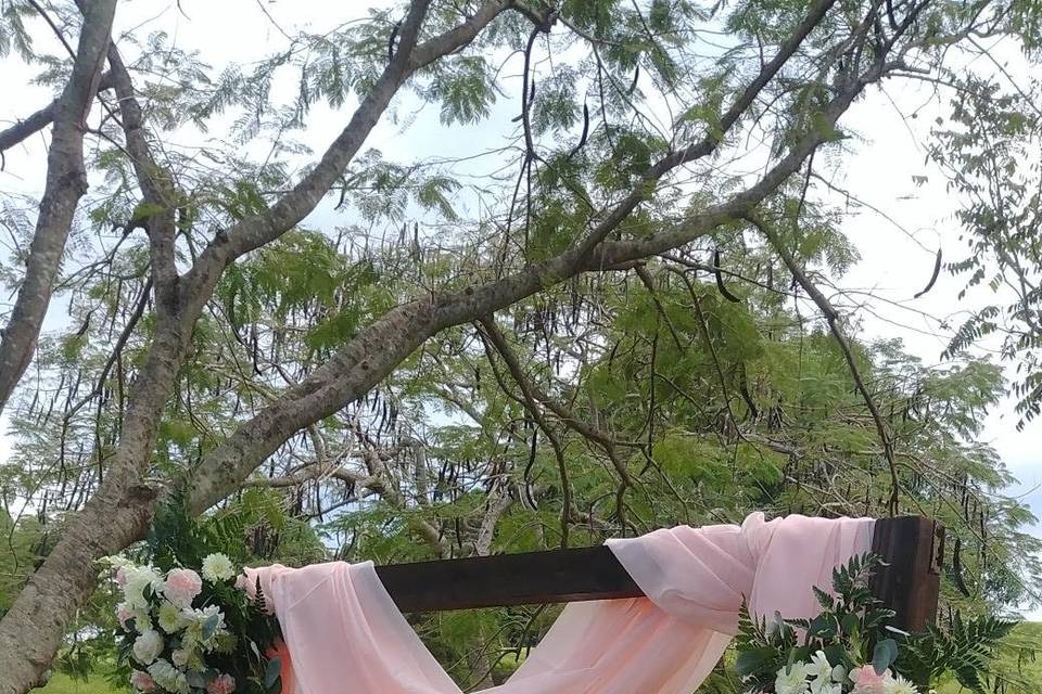 JansDecor Wedding Arbor