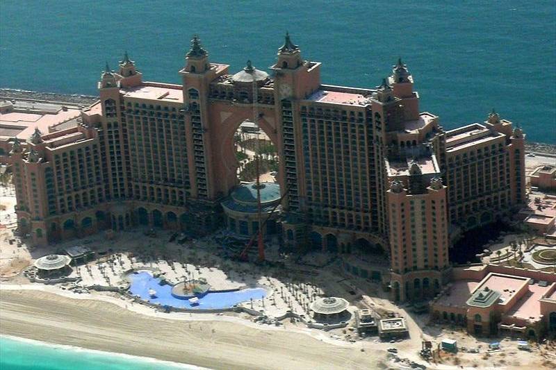 Atlantis_The_Palm_Hotel is a great place to have a wedding and honeymoon