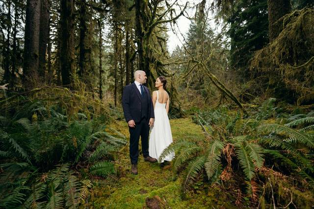 PNW Wedding Photographer