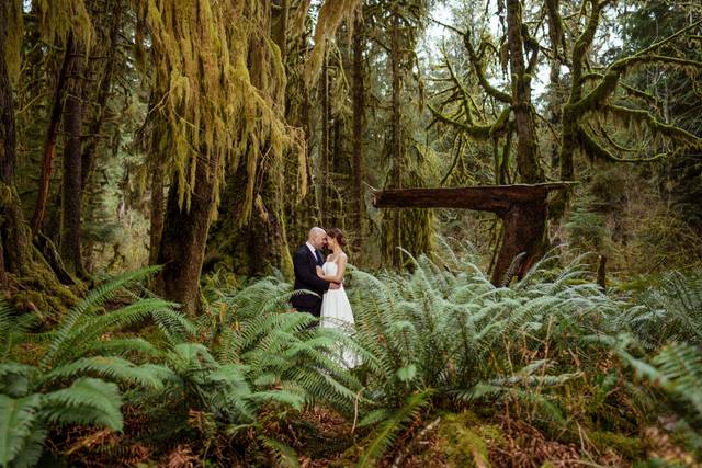 PNW Wedding Photographer