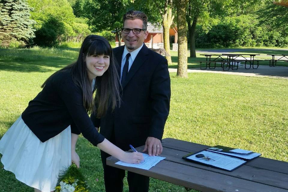 Signing of the marriage certificate