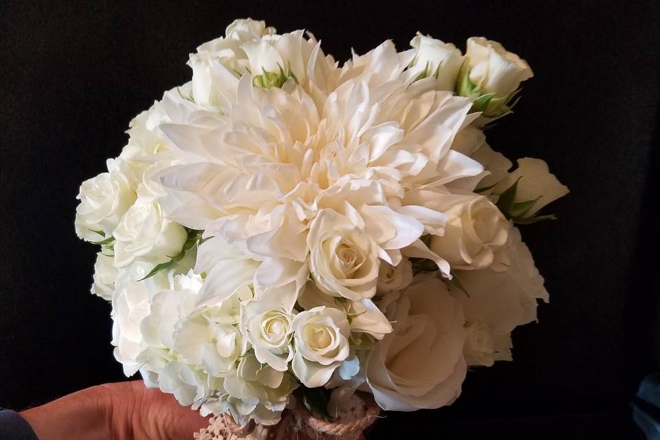 BRIDES BOUQUET