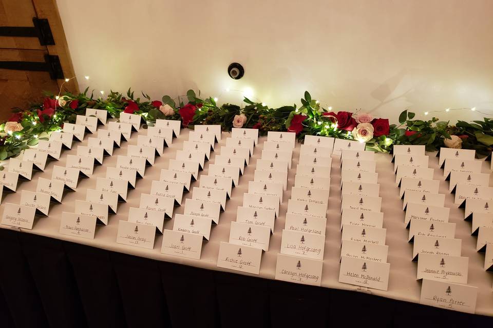 PLACE CARD TABLE