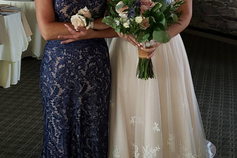 BRIDE AND MOM