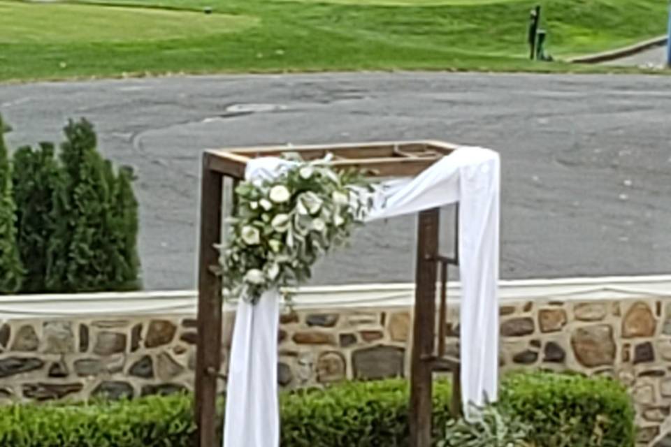 WEDDING ARCH RENTAL