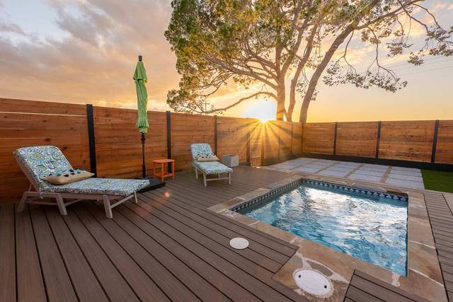 Lounging area