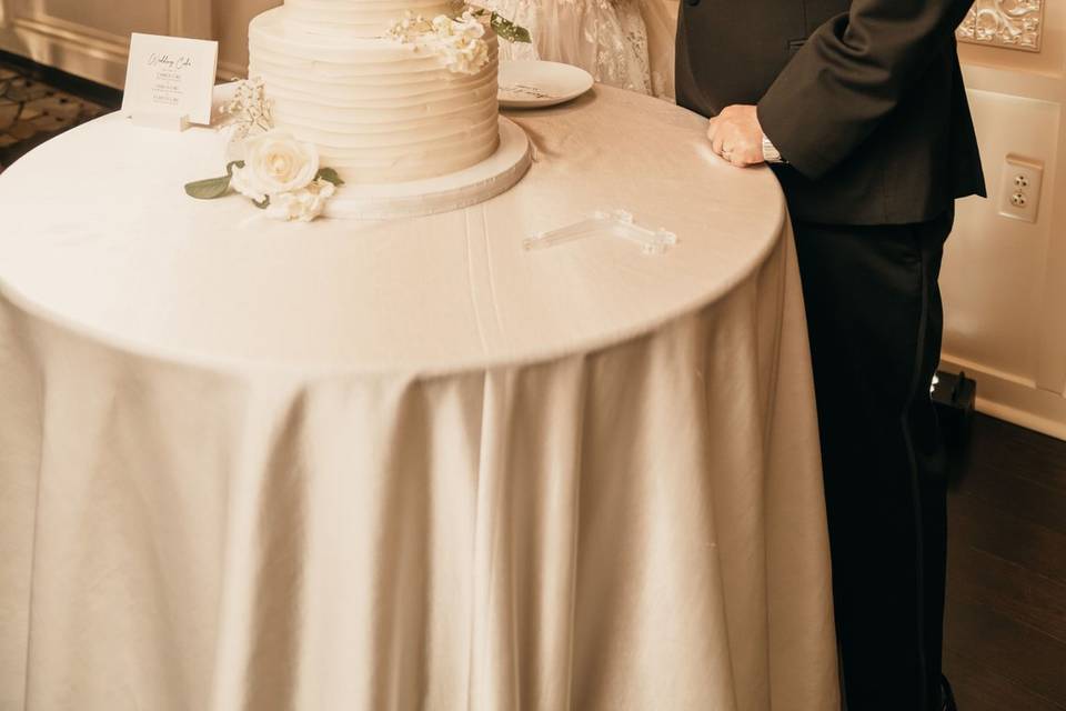 Cut the cake