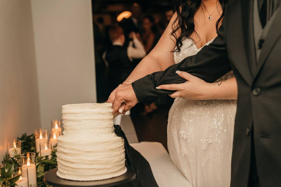 Detail Cake Cutting