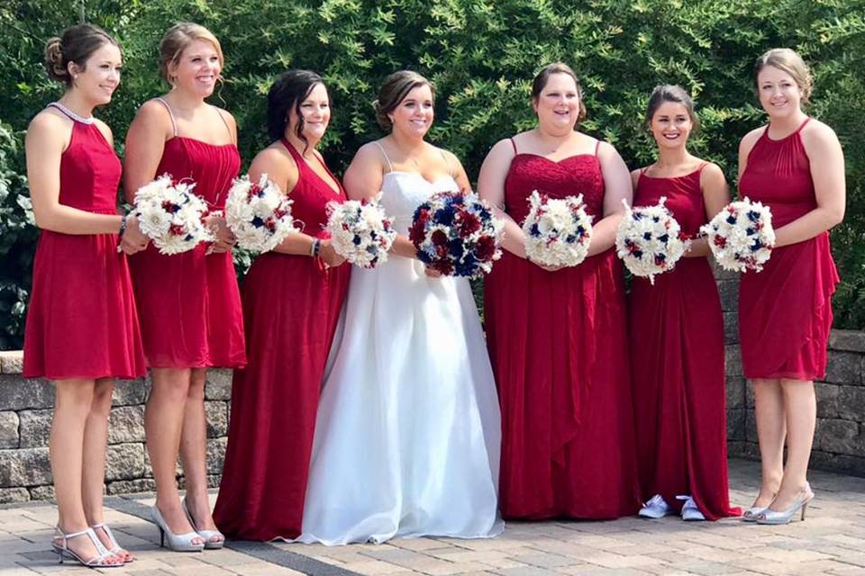 Bride and Bridesmaids bouquets