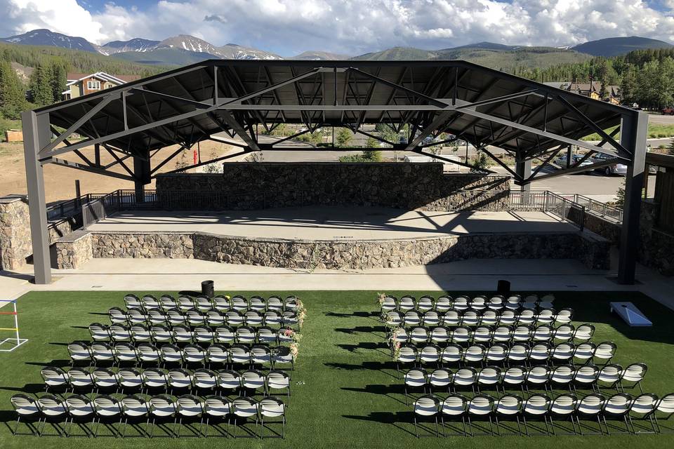Outdoor Lawn and Stage
