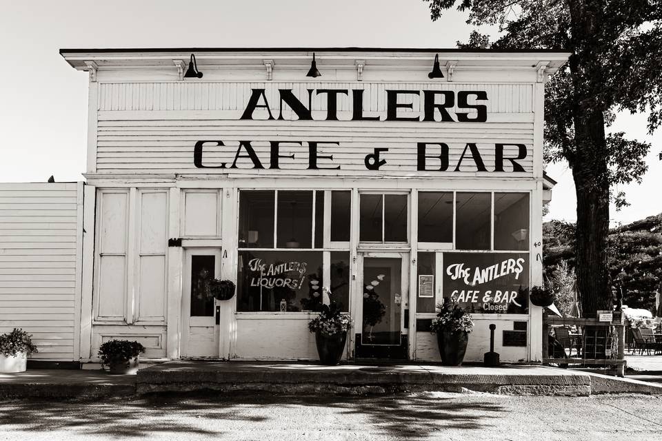 Antler's Cafe and Bar