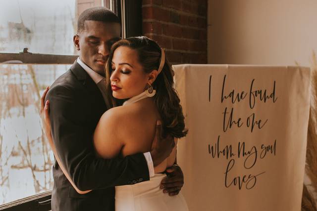 Seattle Indoor Elopement