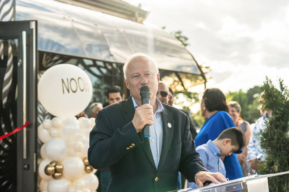 Aurora Mayor Mike Coffman