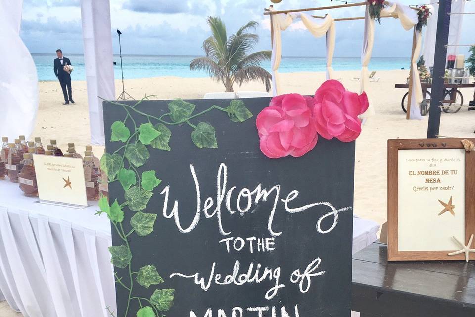 Frame, welcome wedding.