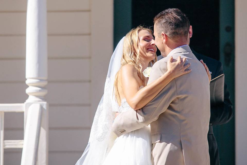 Outdoor ceremony - Take Pics With Steph