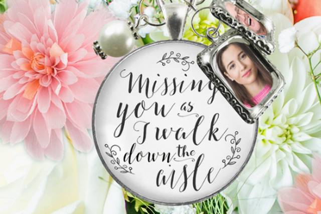 Missing you bouquet charm
