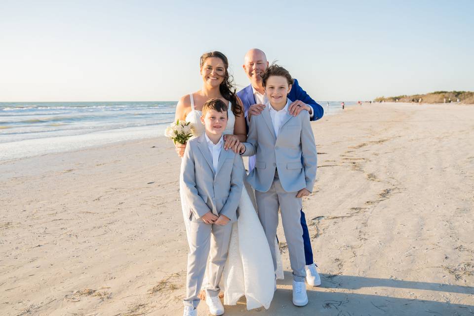 Ashley and Andrew's Beach Wedd