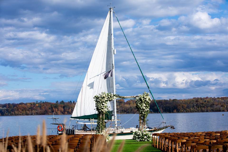 Ceremony on the Rondout Lawn