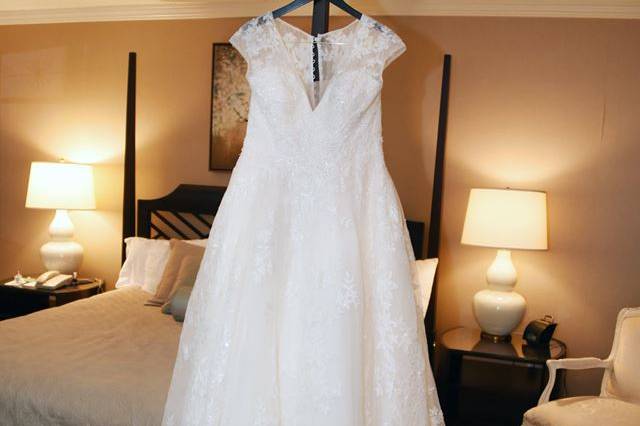 Honeymoon suite wedding dress
