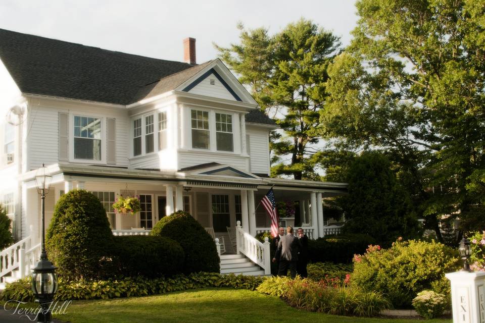 The Victoria Inn Bed & Breakfast and Pavilion