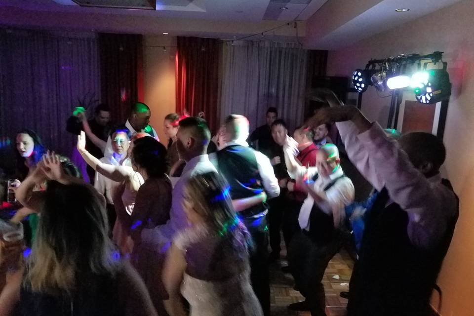 Now, that's a wedding dance!