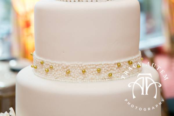 Wedding cake setting