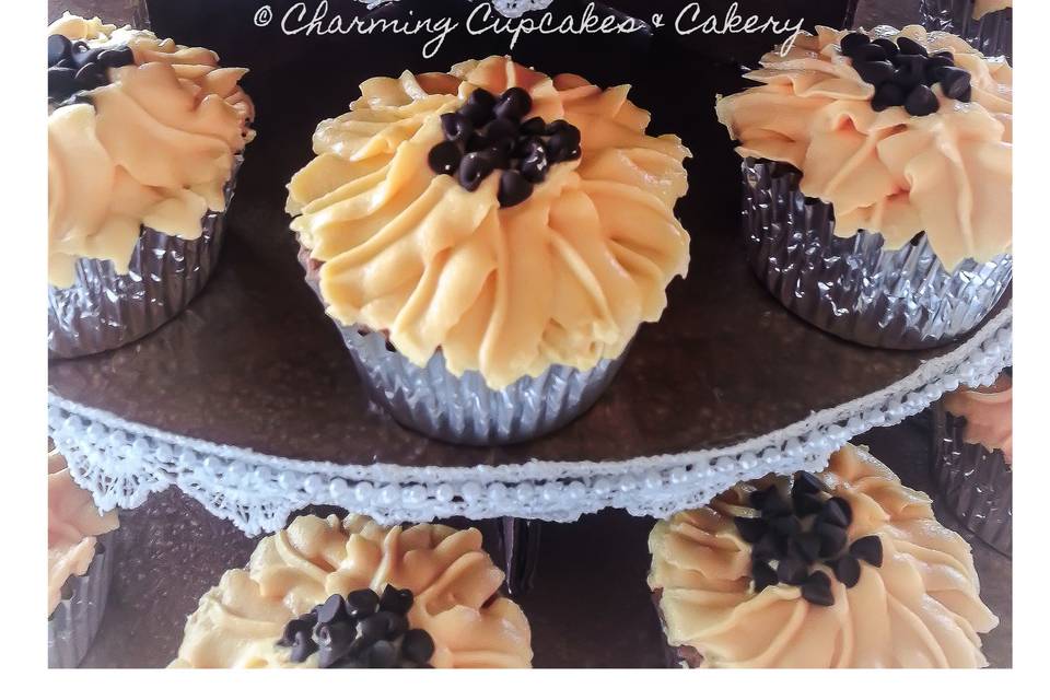 Charming Cupcakes & Cakery