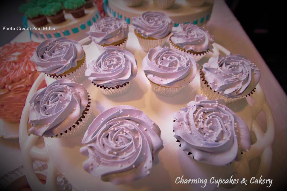 Charming Cupcakes & Cakery