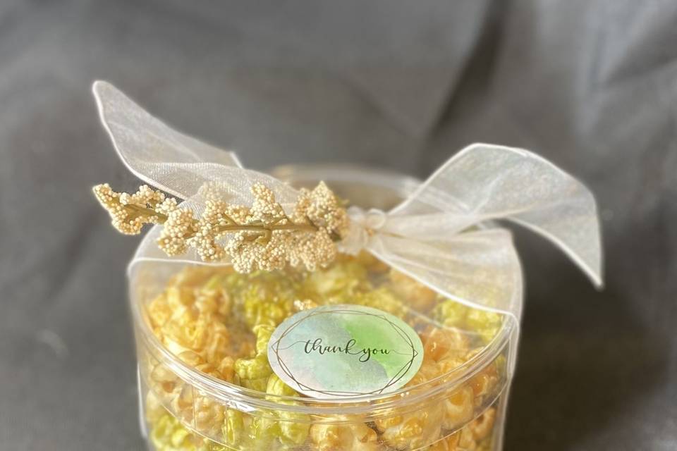 Tasty popcorn favor