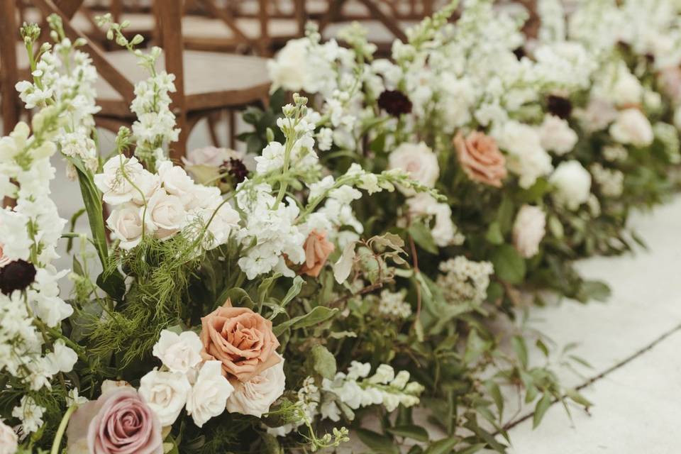 Ceremony aisle floral