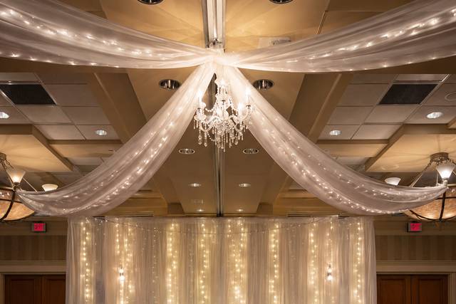 Sweetheart table